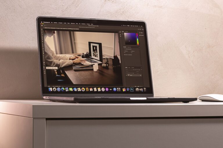 After Testing 20 Displays, These Are The Best Portable Monitors - charginggearlab