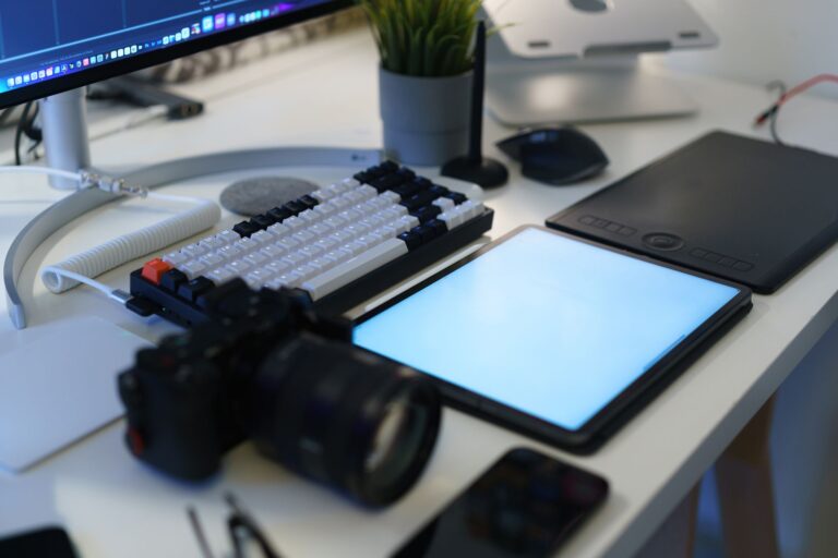 Best ergonomic keyboards for 2025. - charginggearlab