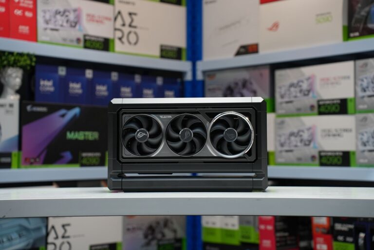 A clean product photo illustrating anker 735 gan 65w charger tested asus rog ally razer edge.